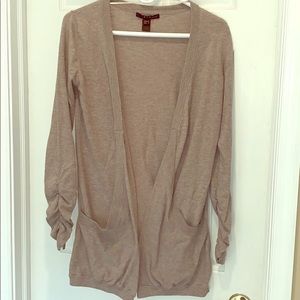 Mango oatmeal cardigan with kangaroo pockets